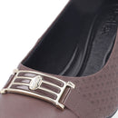 Scarpin Marrom Salto Bloco Couro Lateral Tecido